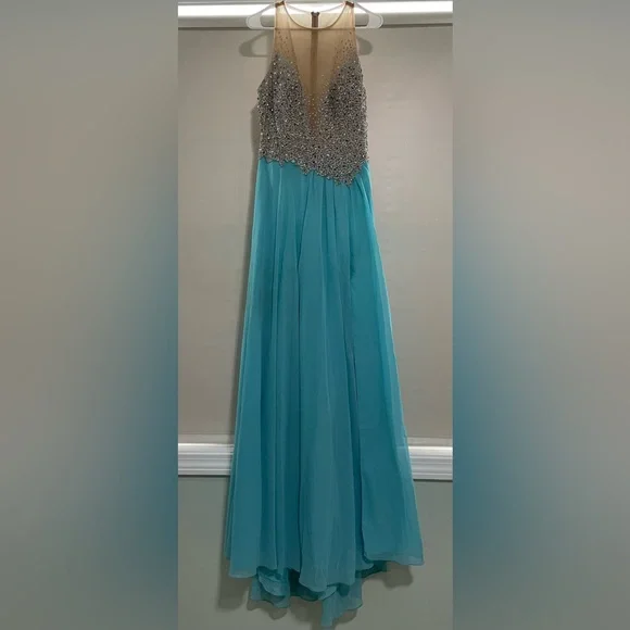 green emerald velvet dress Illusion Neckline Embroidery Lace Cocktail Dress